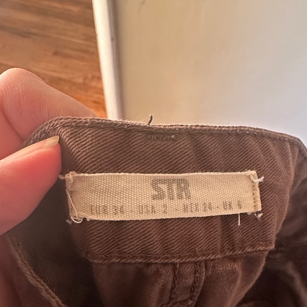 Stradivarius Brown Straight Leg Cargo Pants - Picture 4 of 5